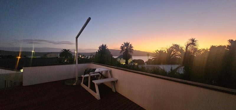 7 Bedroom Property for Sale in Middedorp Western Cape